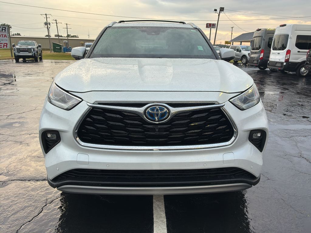 2023 Toyota Highlander Hybrid Hybrid Platinum photo 2