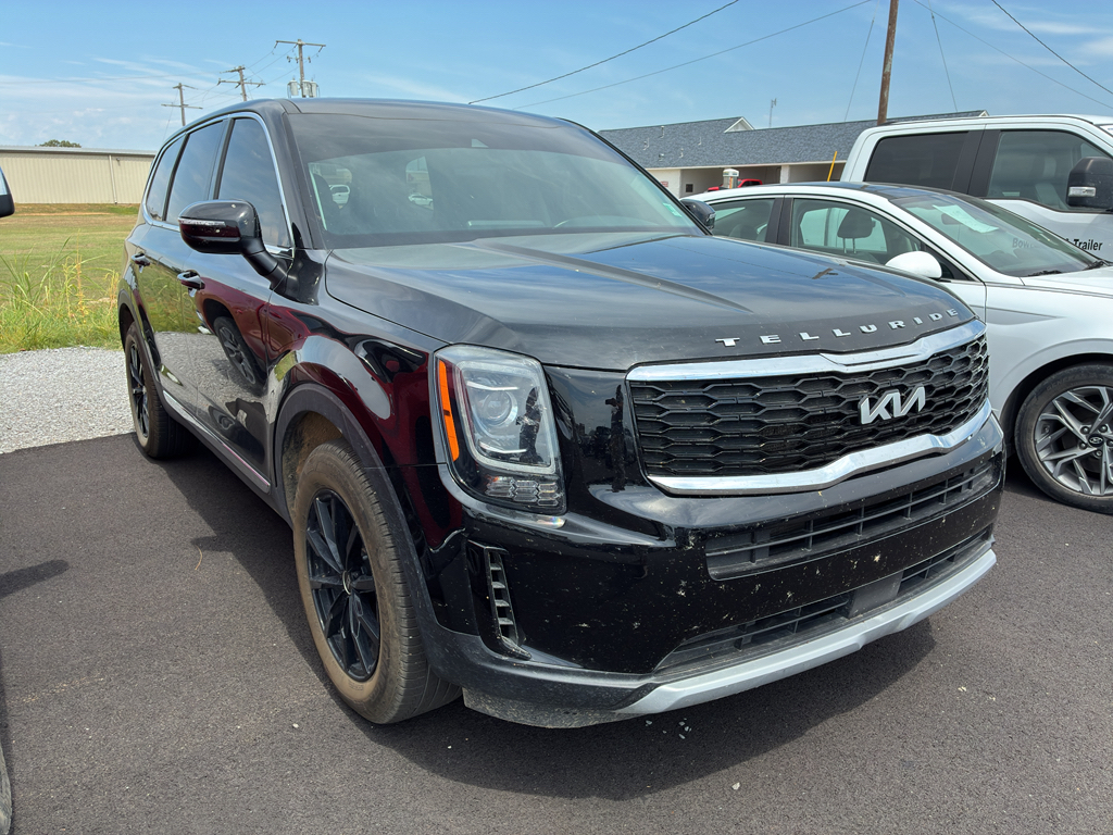 2022 Kia Telluride LX photo 2