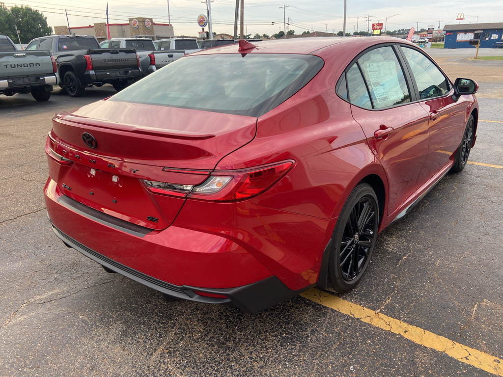 2026 Toyota Camry Hybrid SE photo 5
