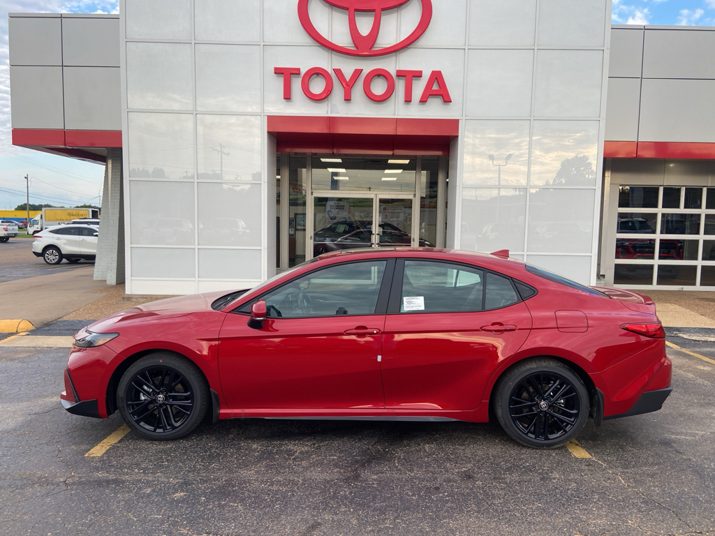 2026 Toyota Camry Hybrid SE photo 2