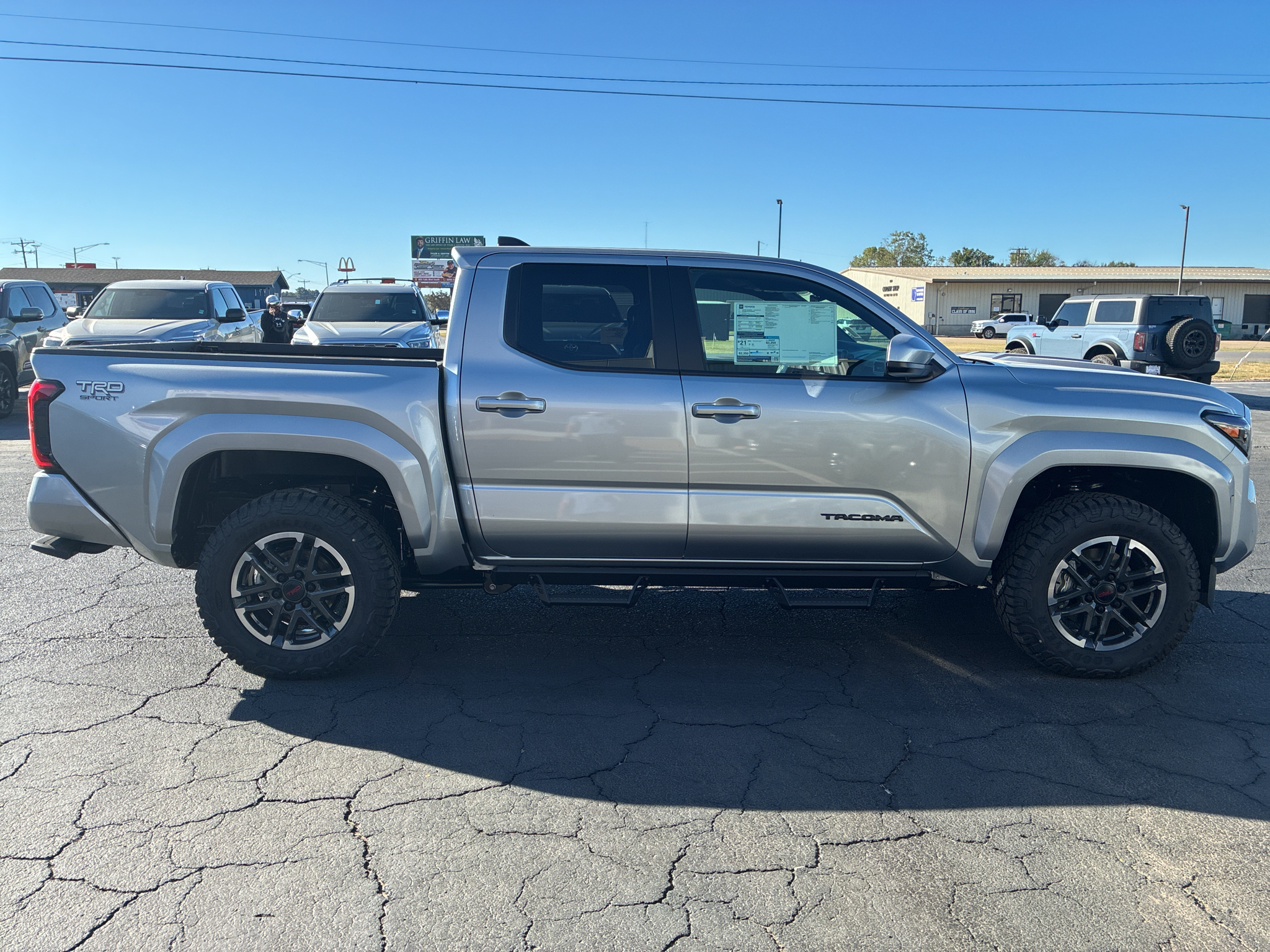 2026 Toyota Tacoma TRD Sport photo 4