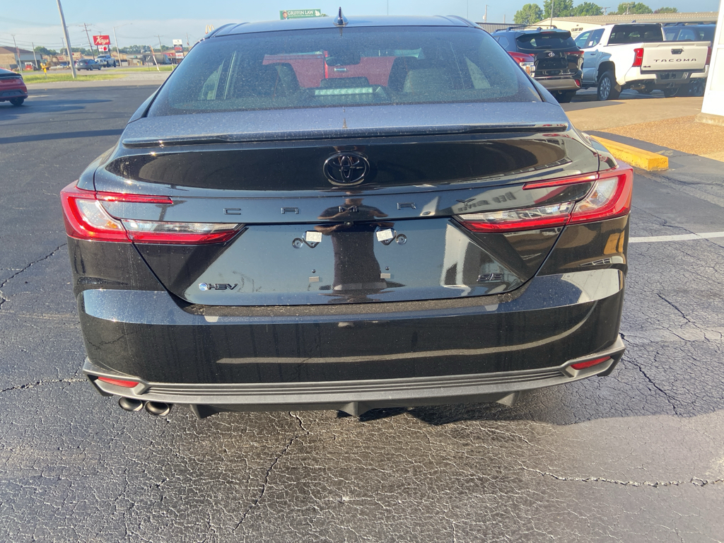 2026 Toyota Camry Hybrid SE photo 4