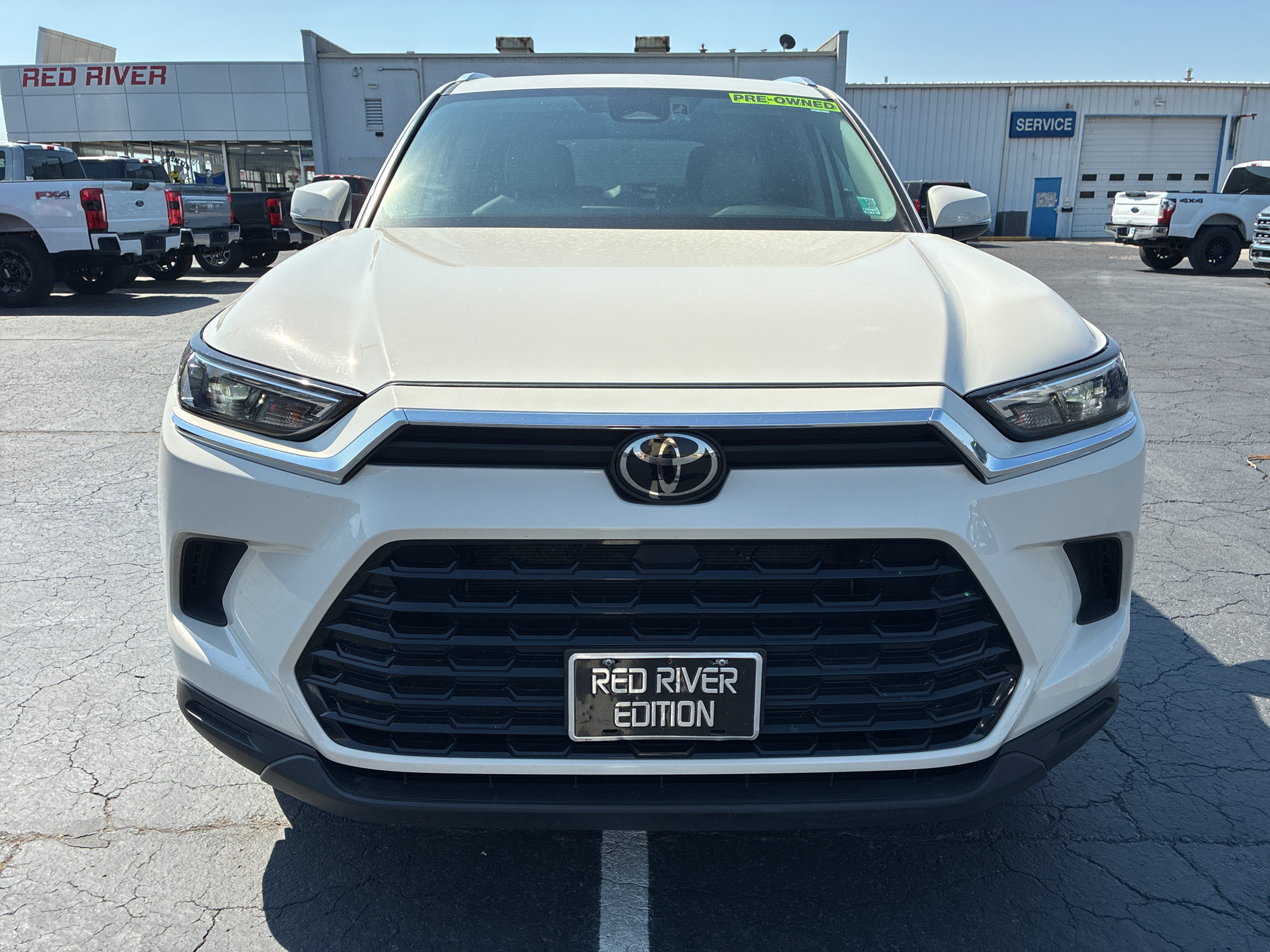 2024 Toyota Grand Highlander XLE photo 2