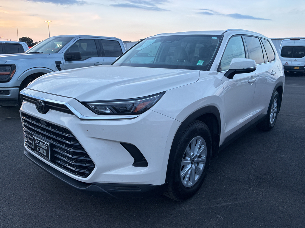 2024 Toyota Grand Highlander XLE photo 1