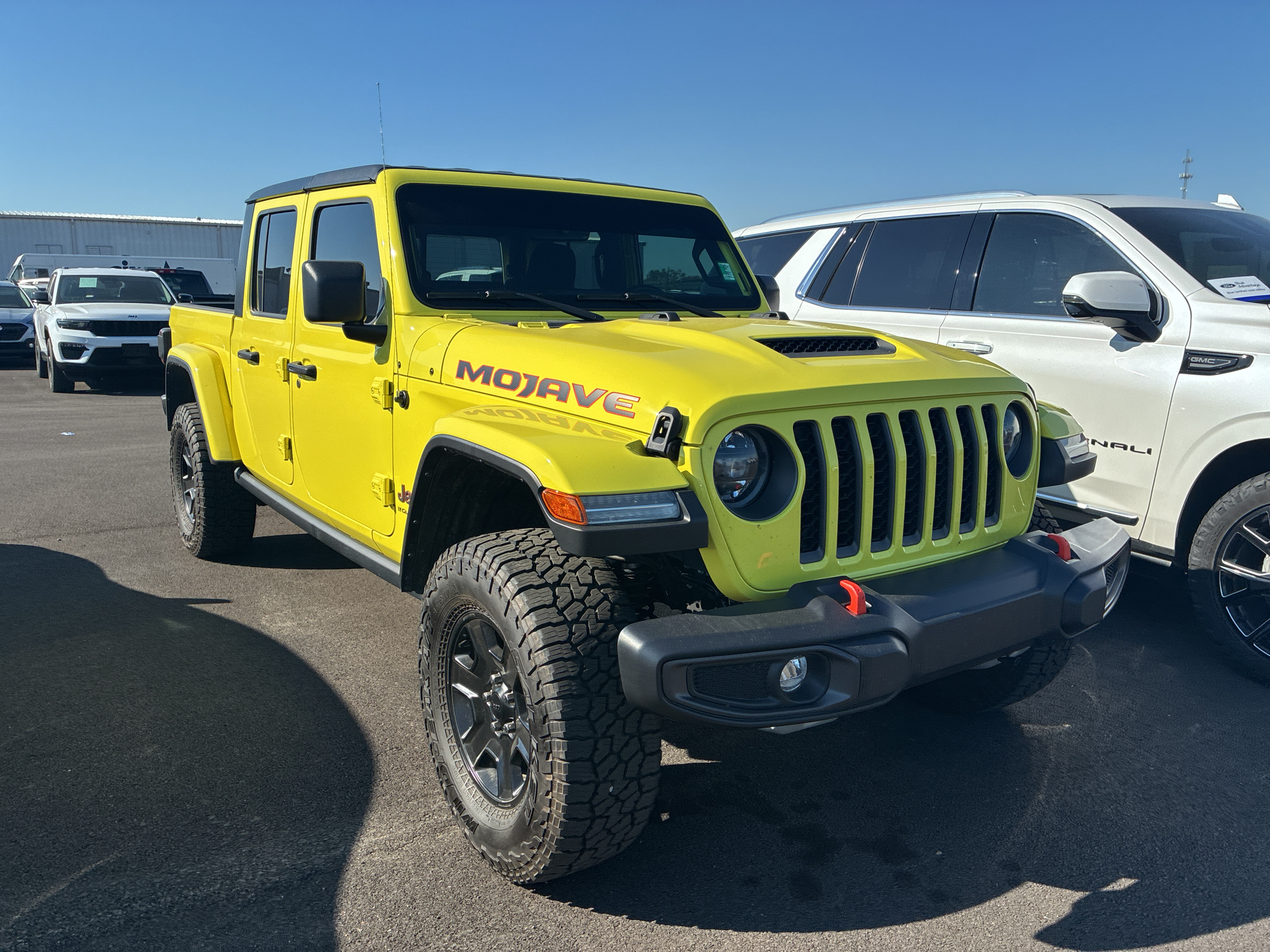 2023 Jeep Gladiator Mojave photo 2