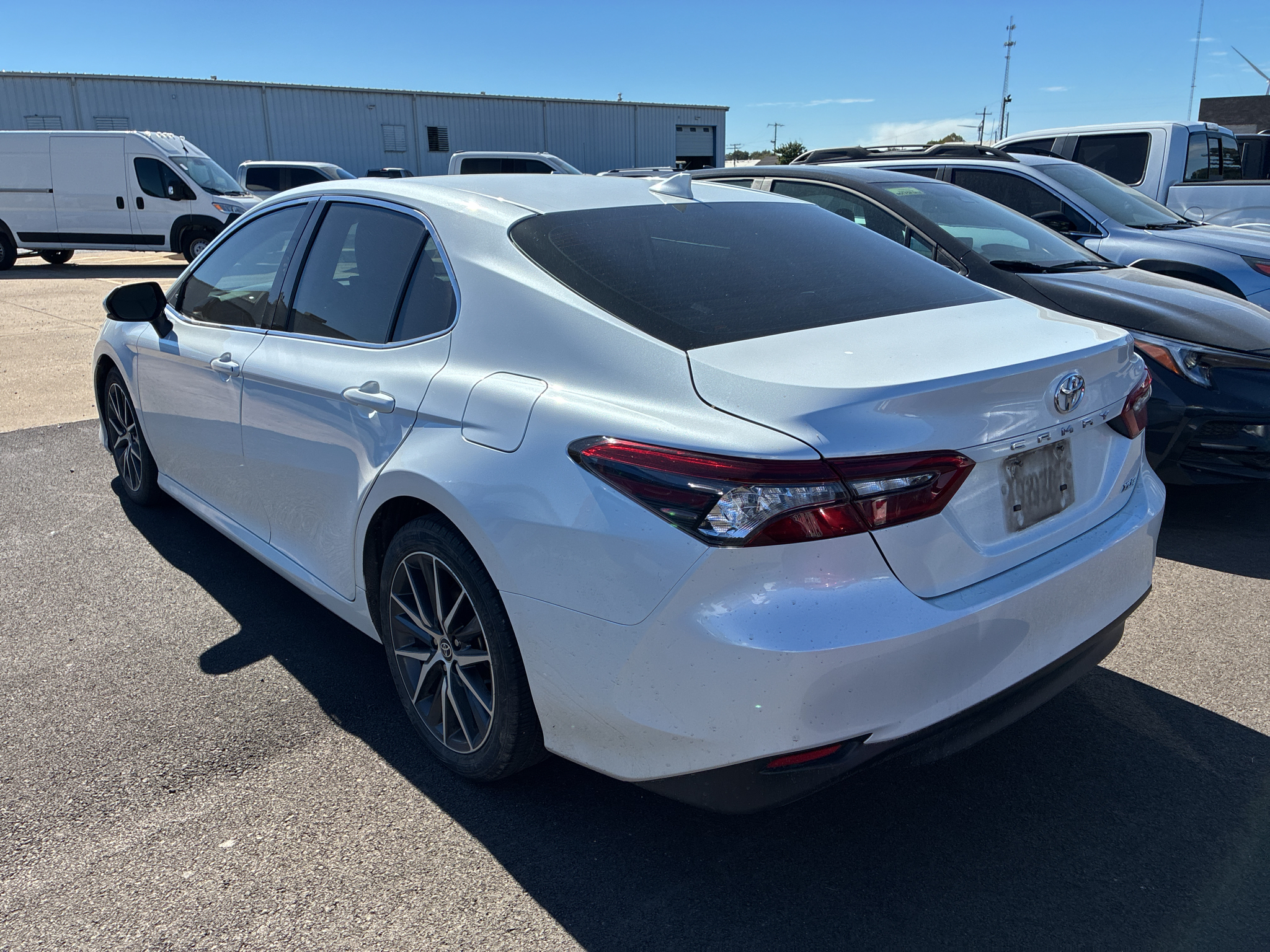 2021 Toyota Camry XLE photo 4