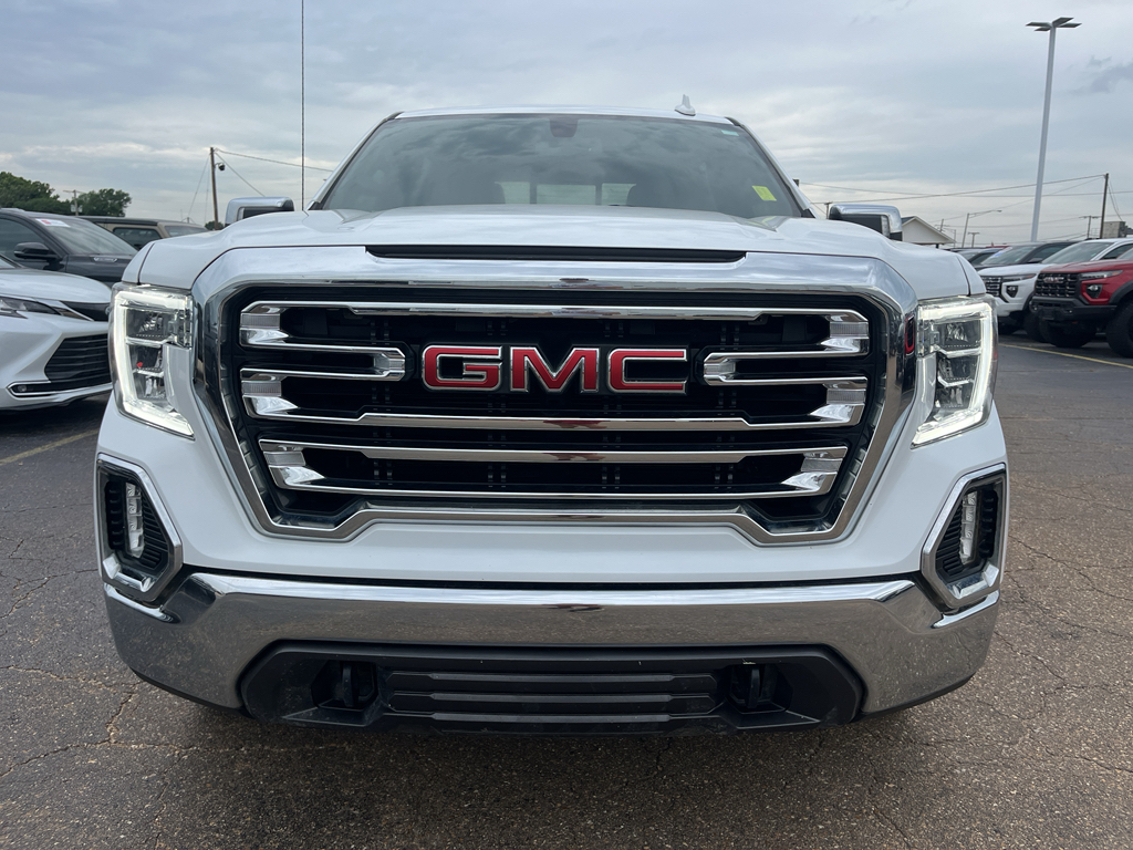 2021 GMC Sierra SLT photo 2