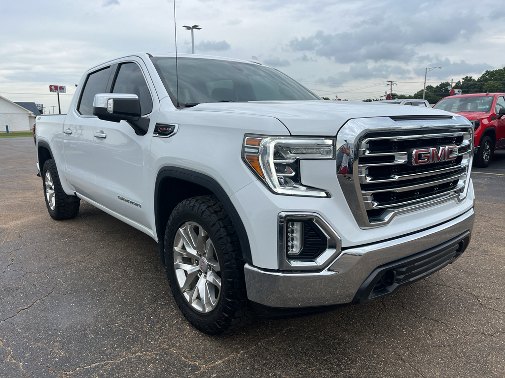 2021 GMC Sierra SLT photo 3