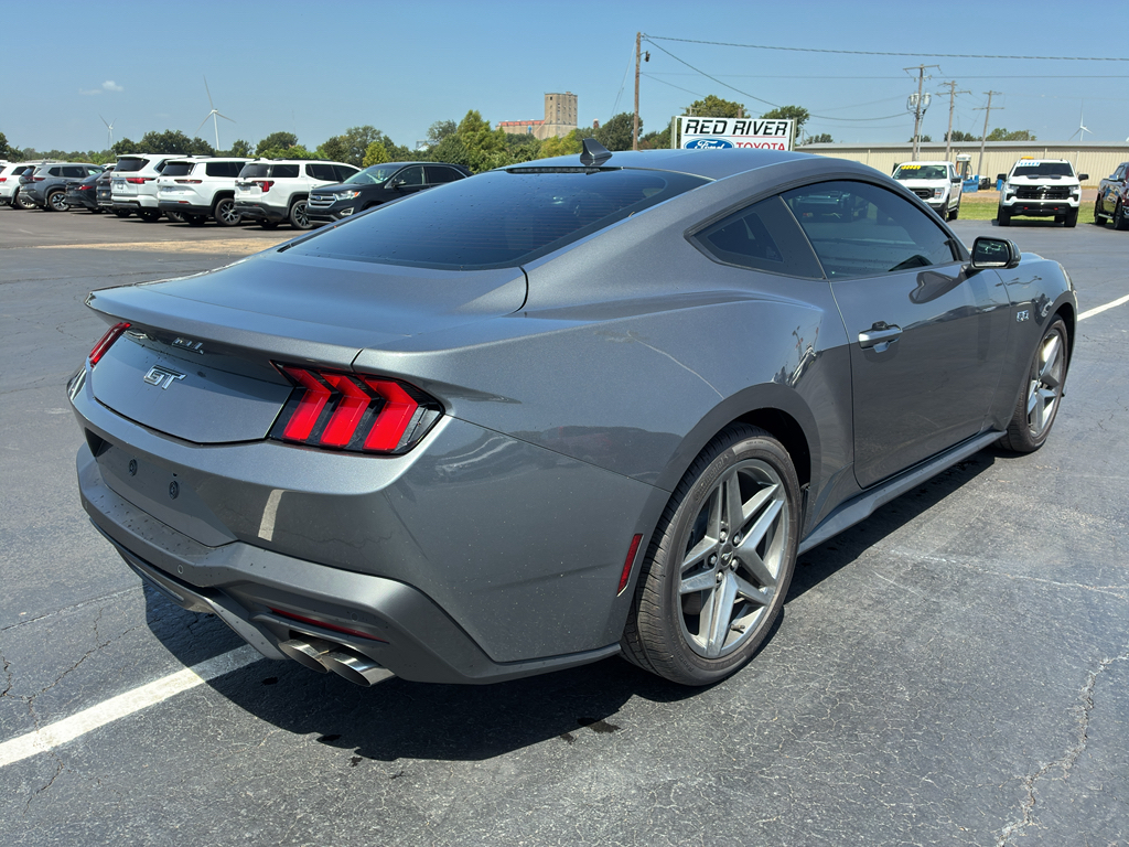 2026 Ford Mustang GT Premium photo 5