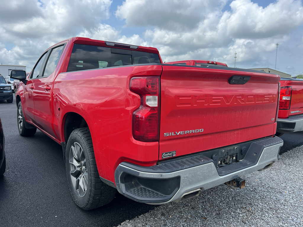 2022 Chevrolet Silverado LT photo 4