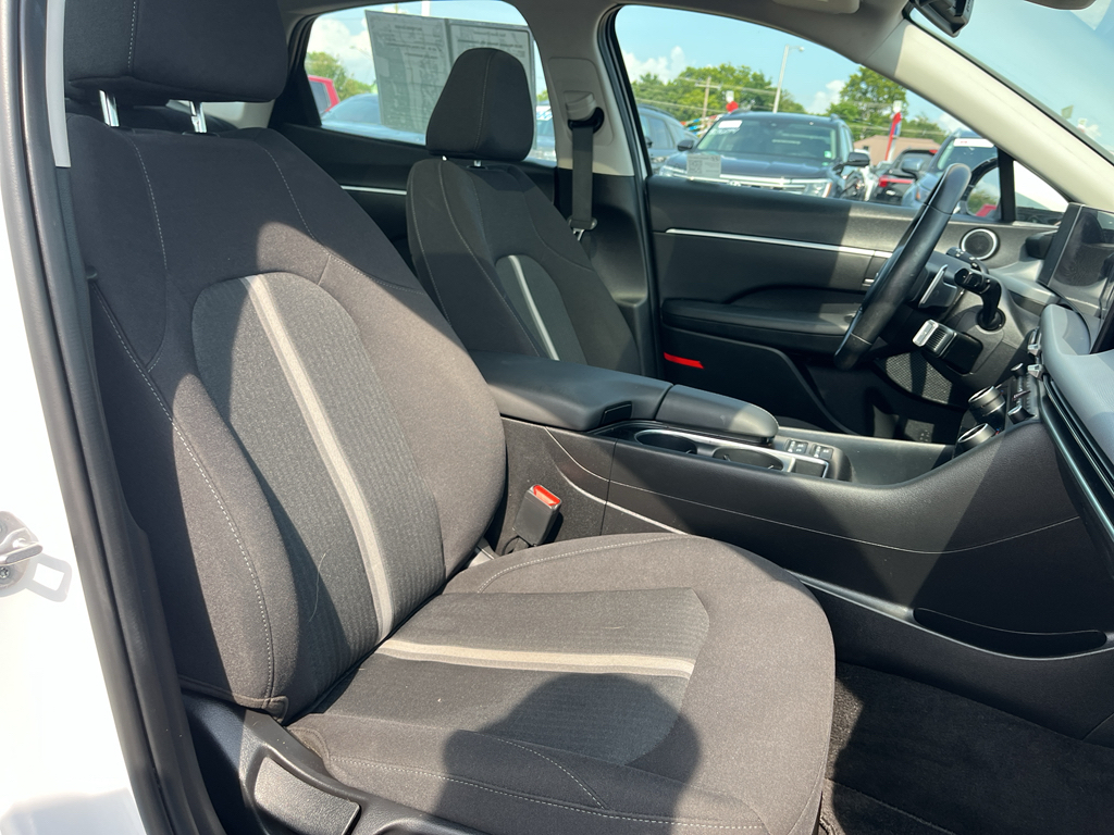 2025 Hyundai Sonata representative vehicle photo