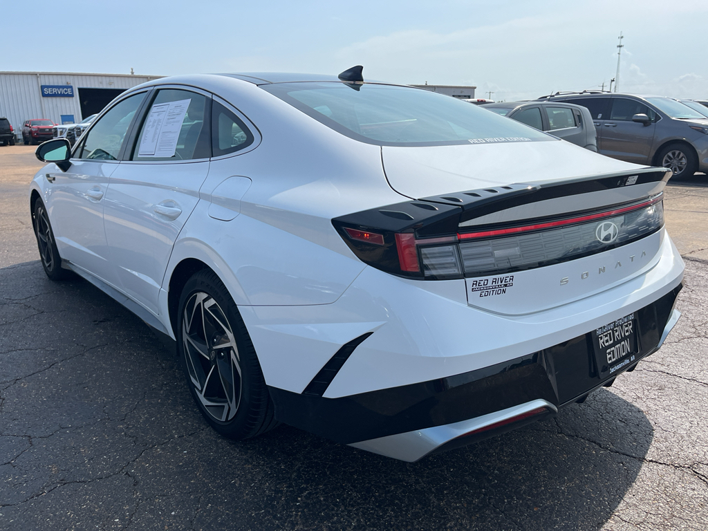 2025 Hyundai Sonata representative vehicle photo