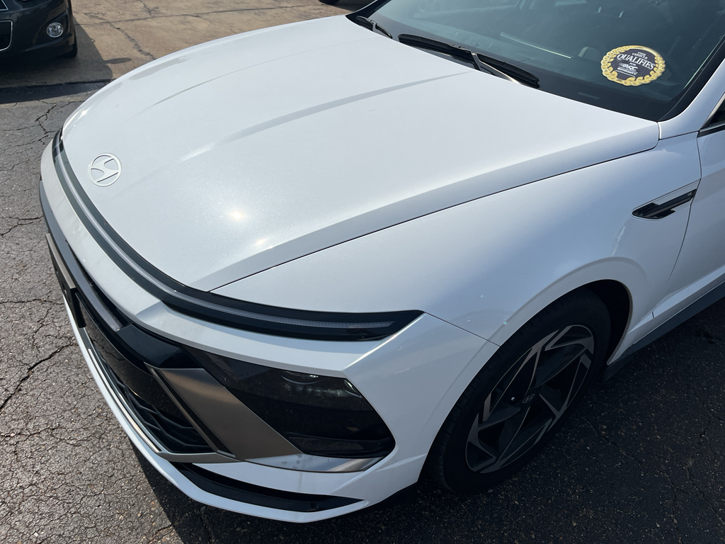 2025 Hyundai Sonata representative vehicle photo