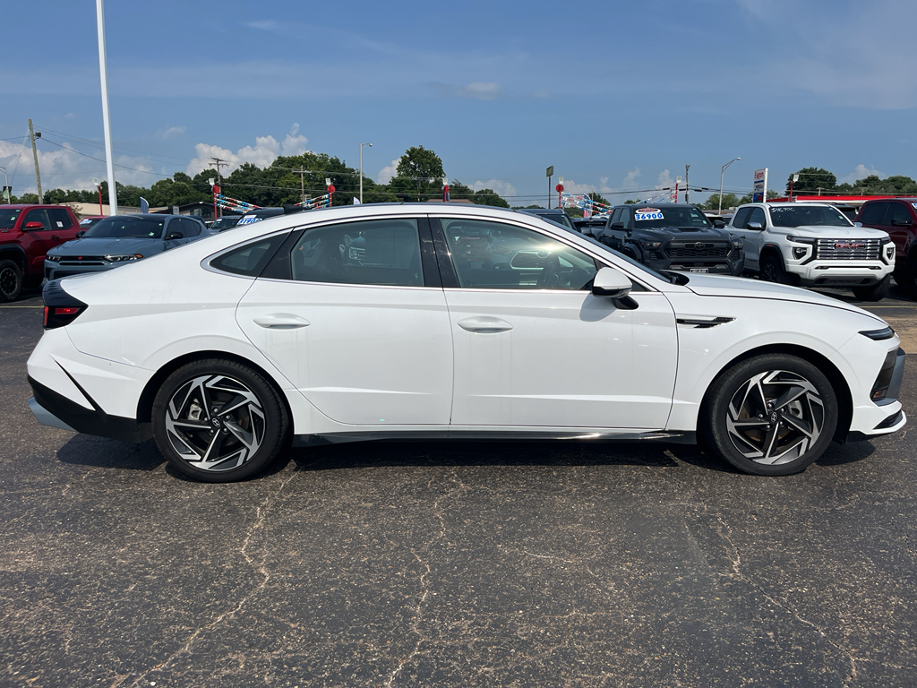 2025 Hyundai Sonata SEL Convenience photo 4