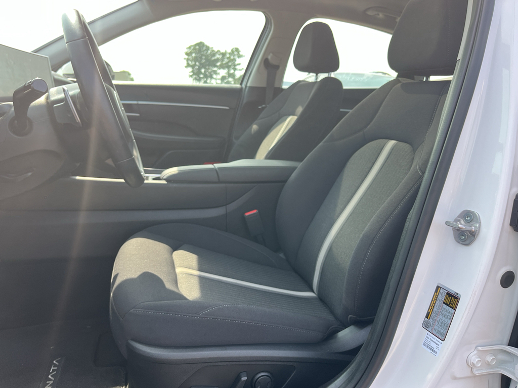 2025 Hyundai Sonata representative vehicle photo