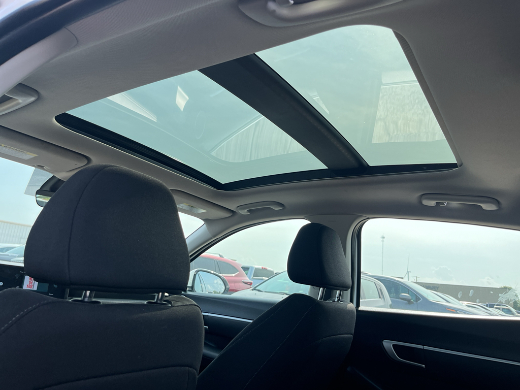 2025 Hyundai Sonata representative vehicle photo