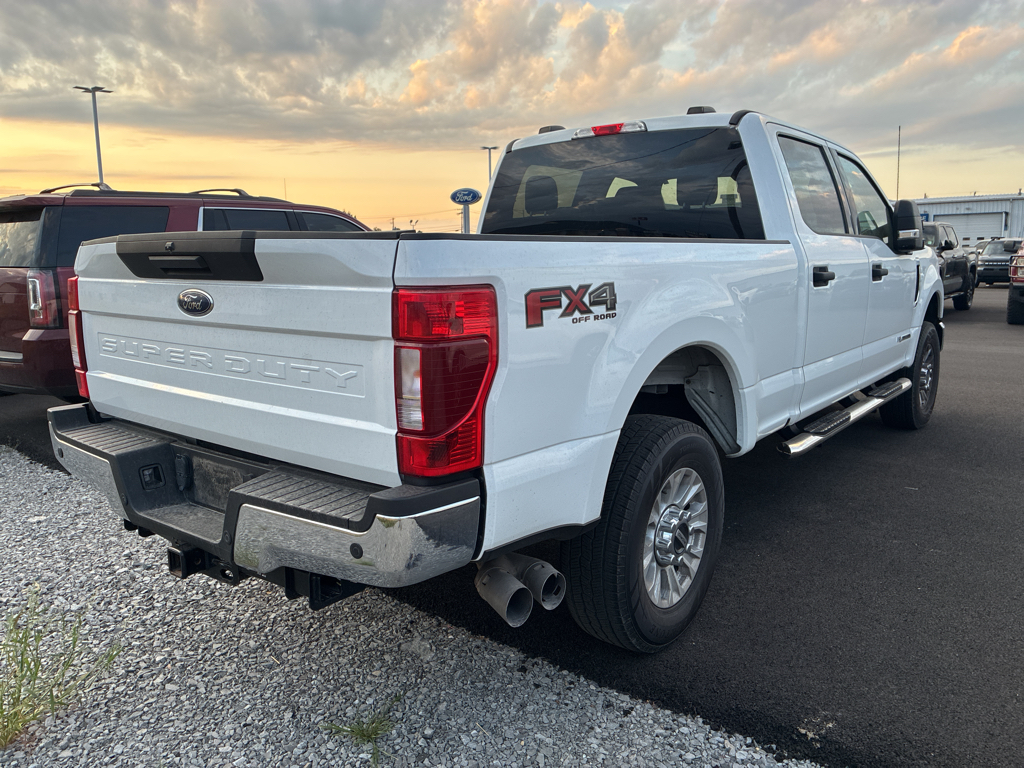 2022 Ford F-250 XLT photo 3