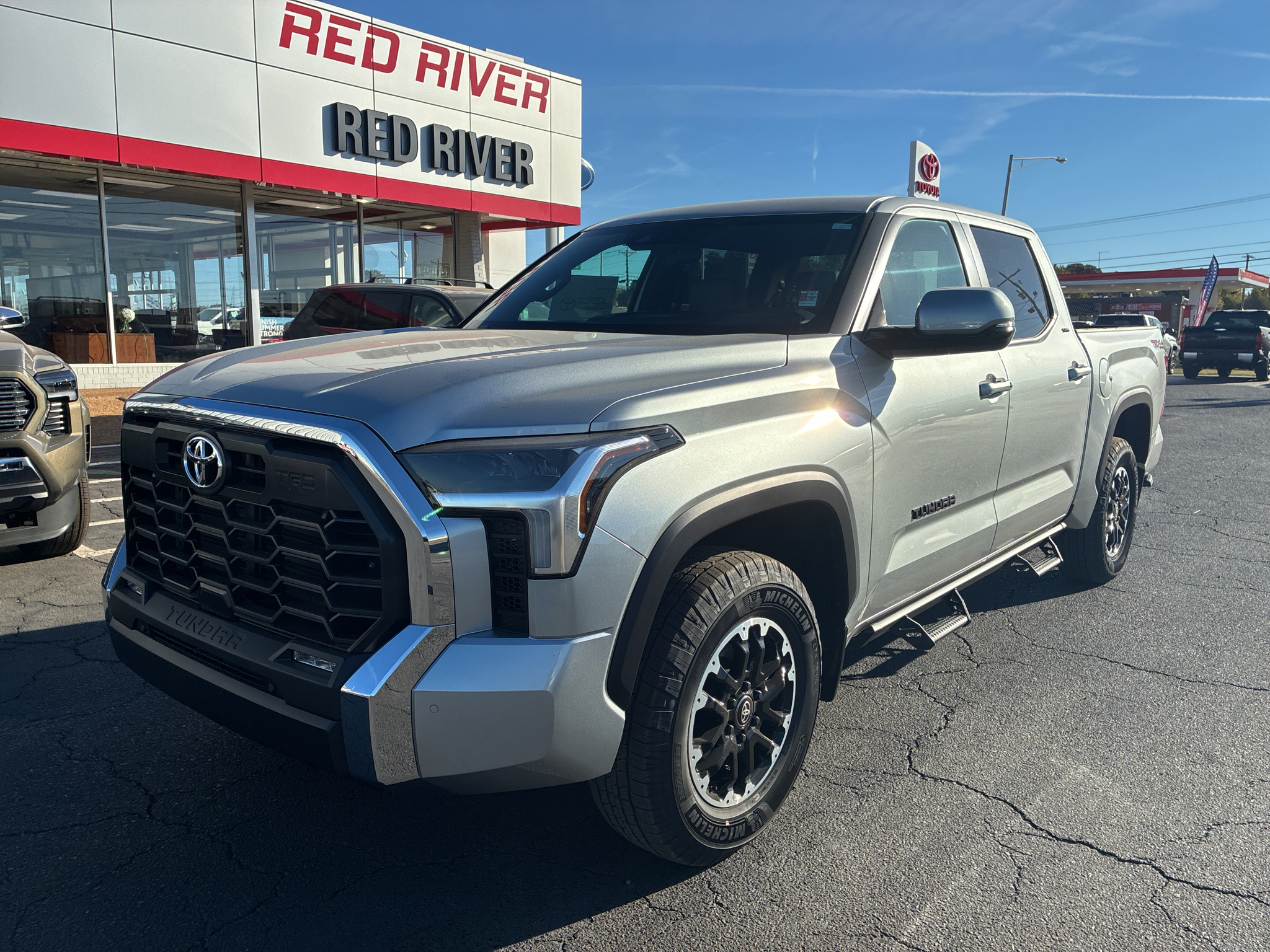 2026 Toyota Tundra SR5 photo 1