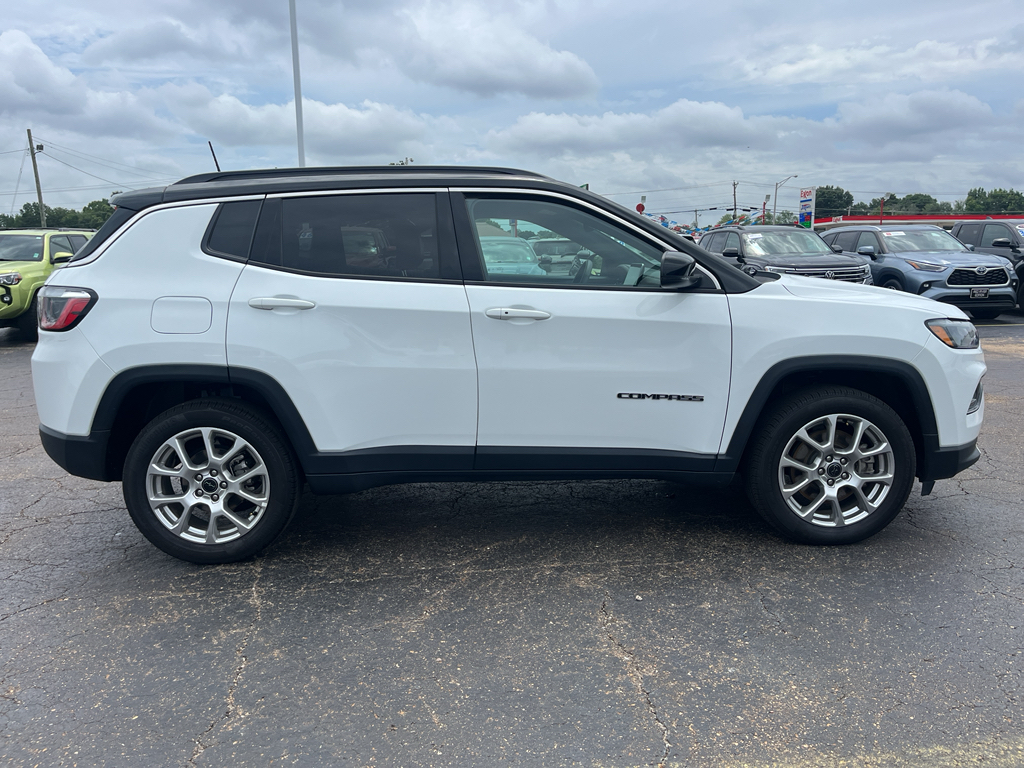 2025 Jeep Compass Limited photo 4
