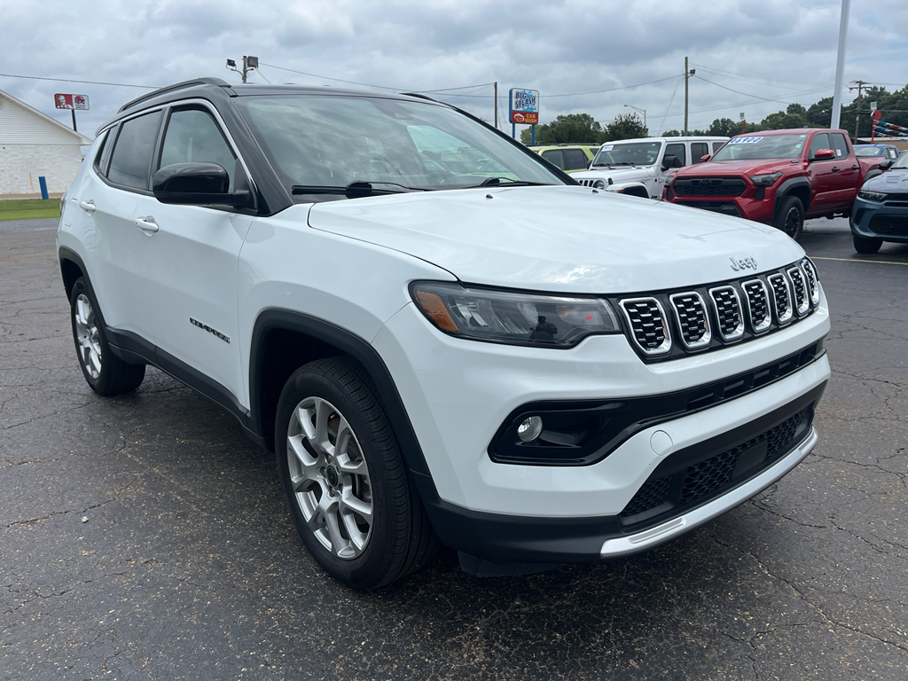 2025 Jeep Compass Limited photo 3