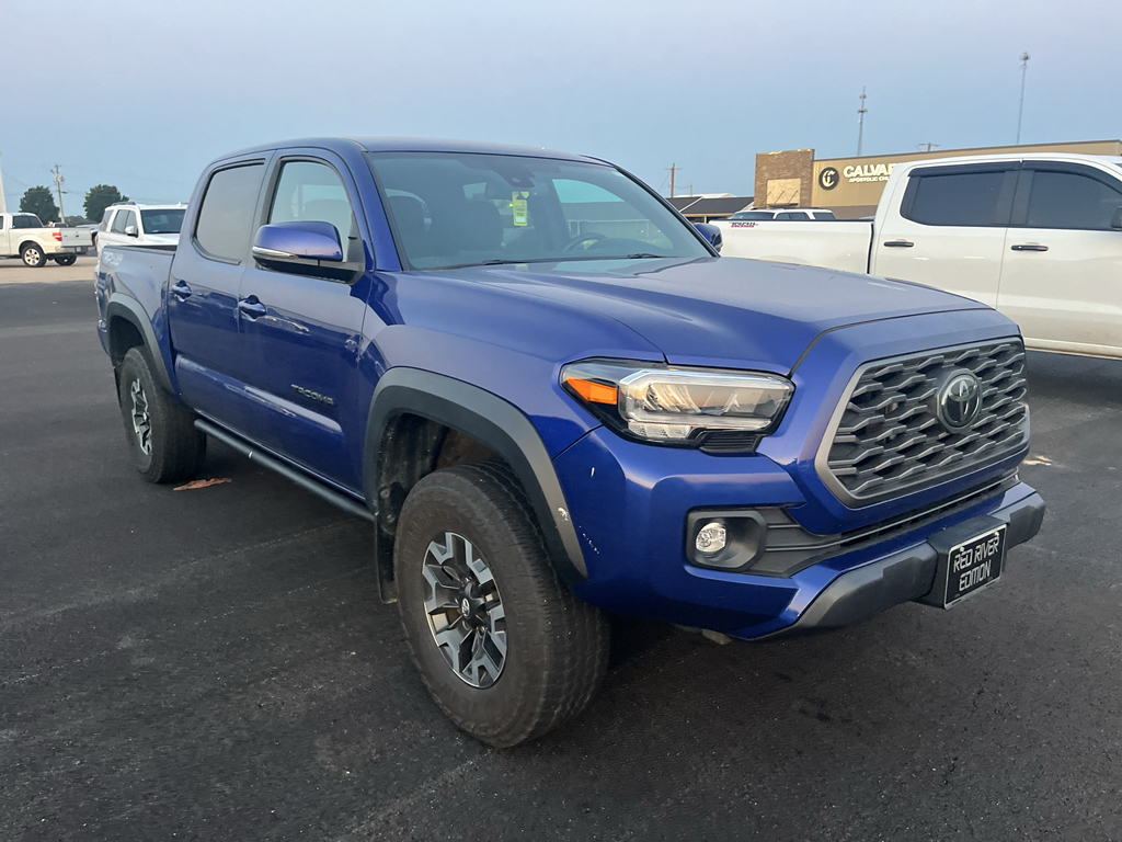 2023 Toyota Tacoma TRD Off Road photo 2