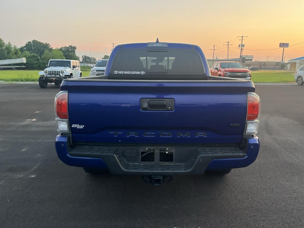 2023 Toyota Tacoma TRD Off Road photo 3