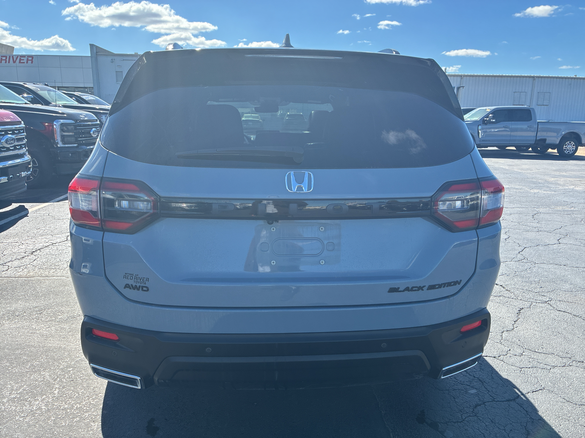 2025 Honda Pilot Black Edition photo 6