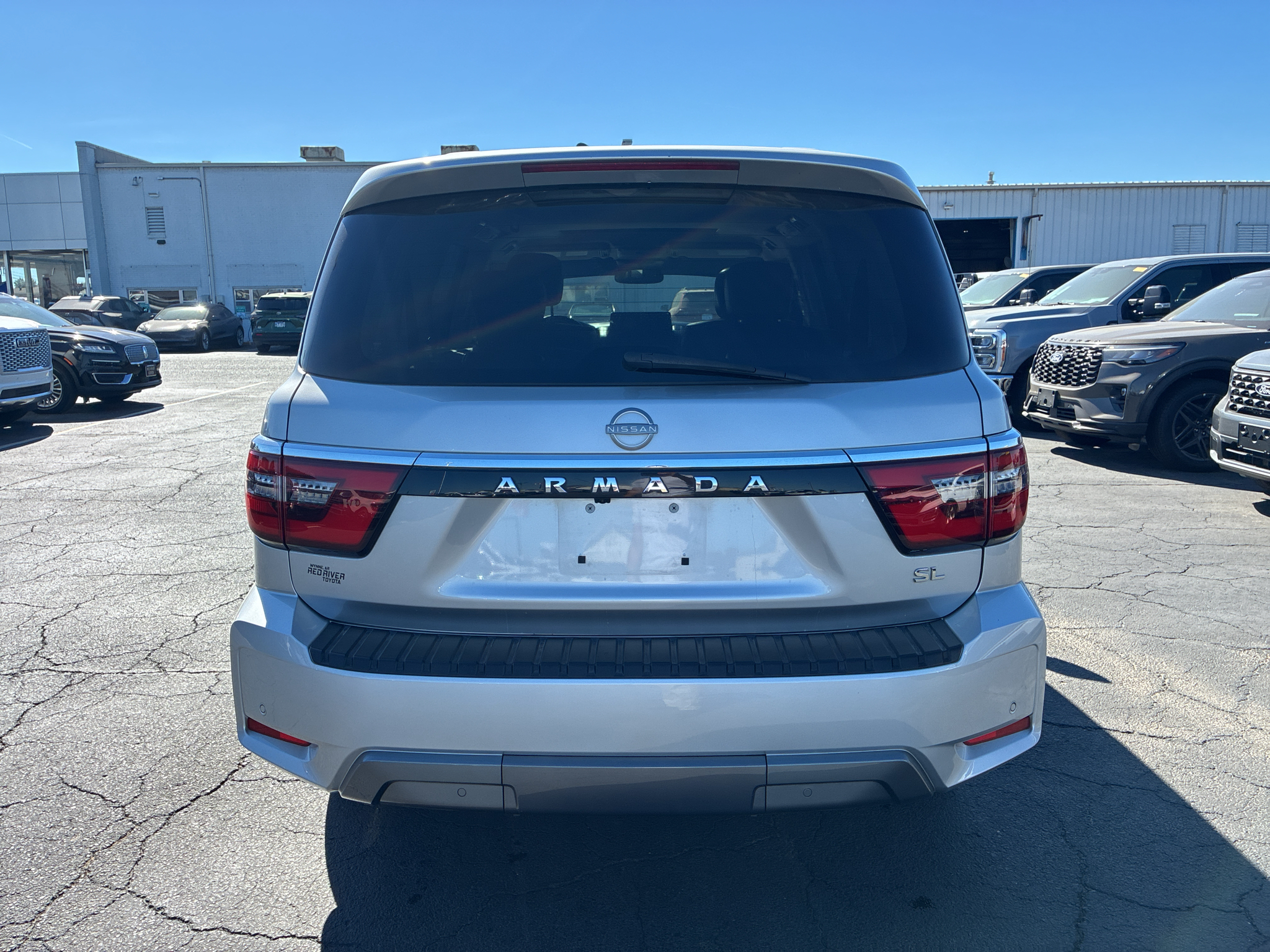 2024 Nissan Armada SL photo 6