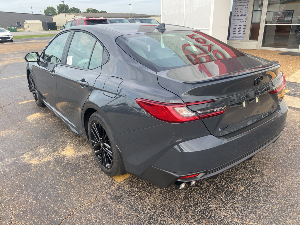 2026 Toyota Camry Hybrid SE photo 3