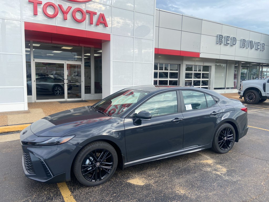 2026 Toyota Camry Hybrid SE photo 1