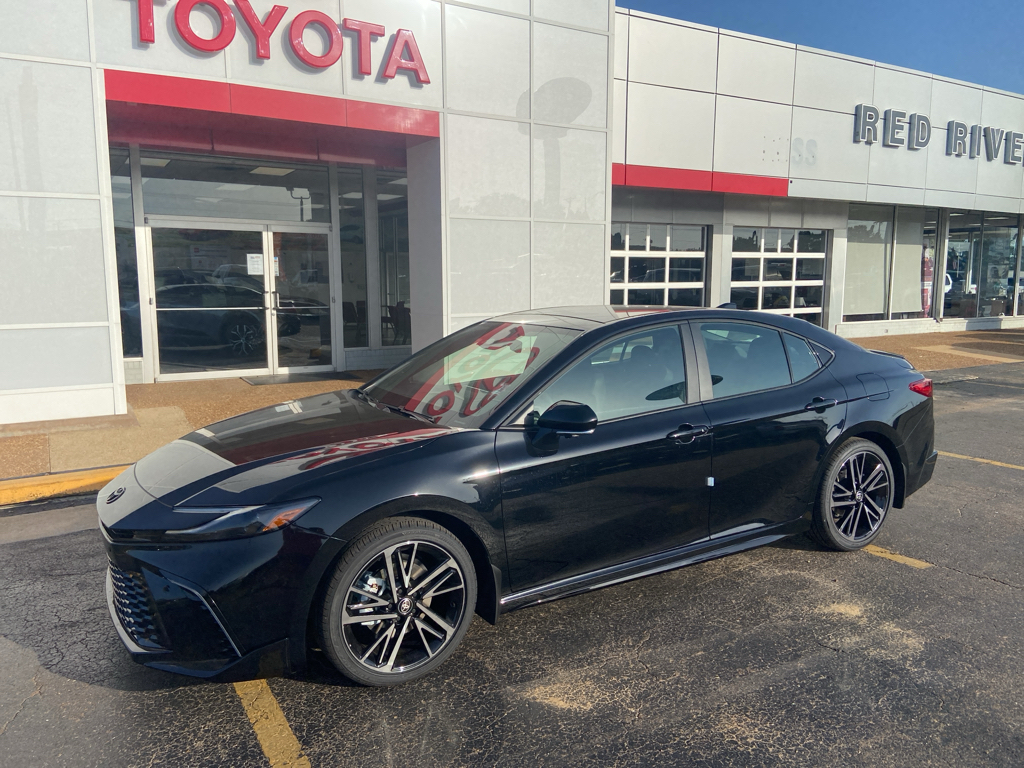 2026 Toyota Camry Hybrid XSE photo 1