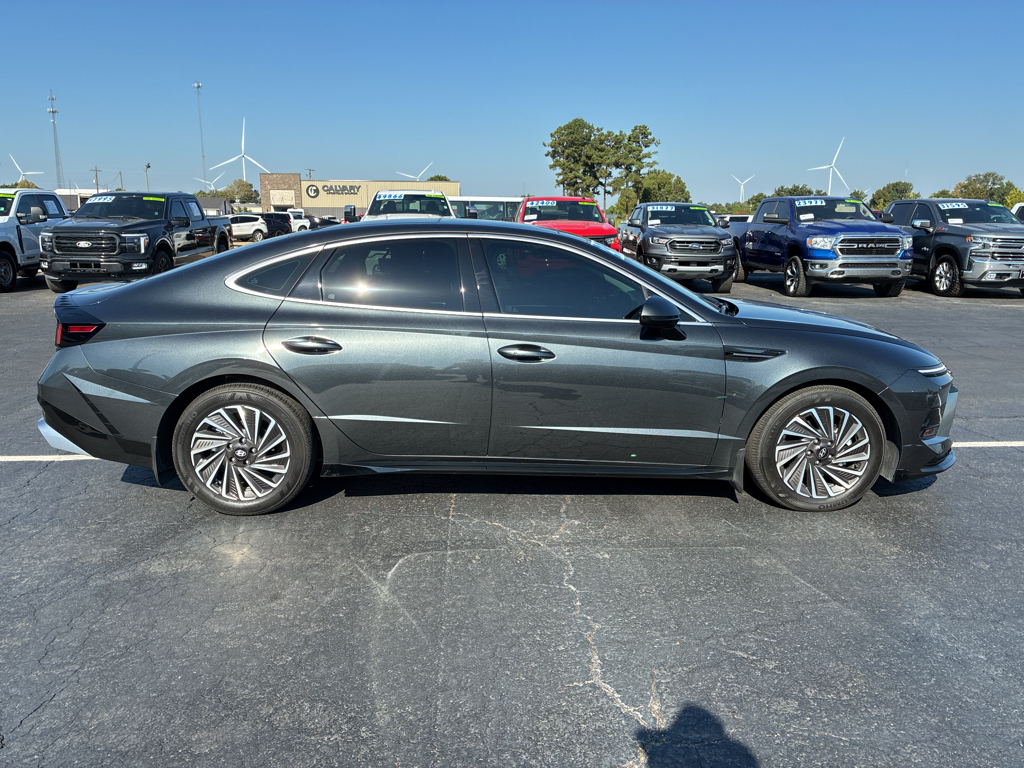 2026 Hyundai Sonata Hybrid SEL photo 4