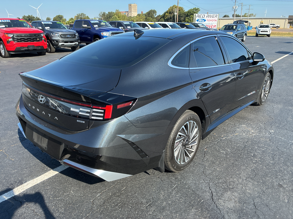 2026 Hyundai Sonata Hybrid SEL photo 5