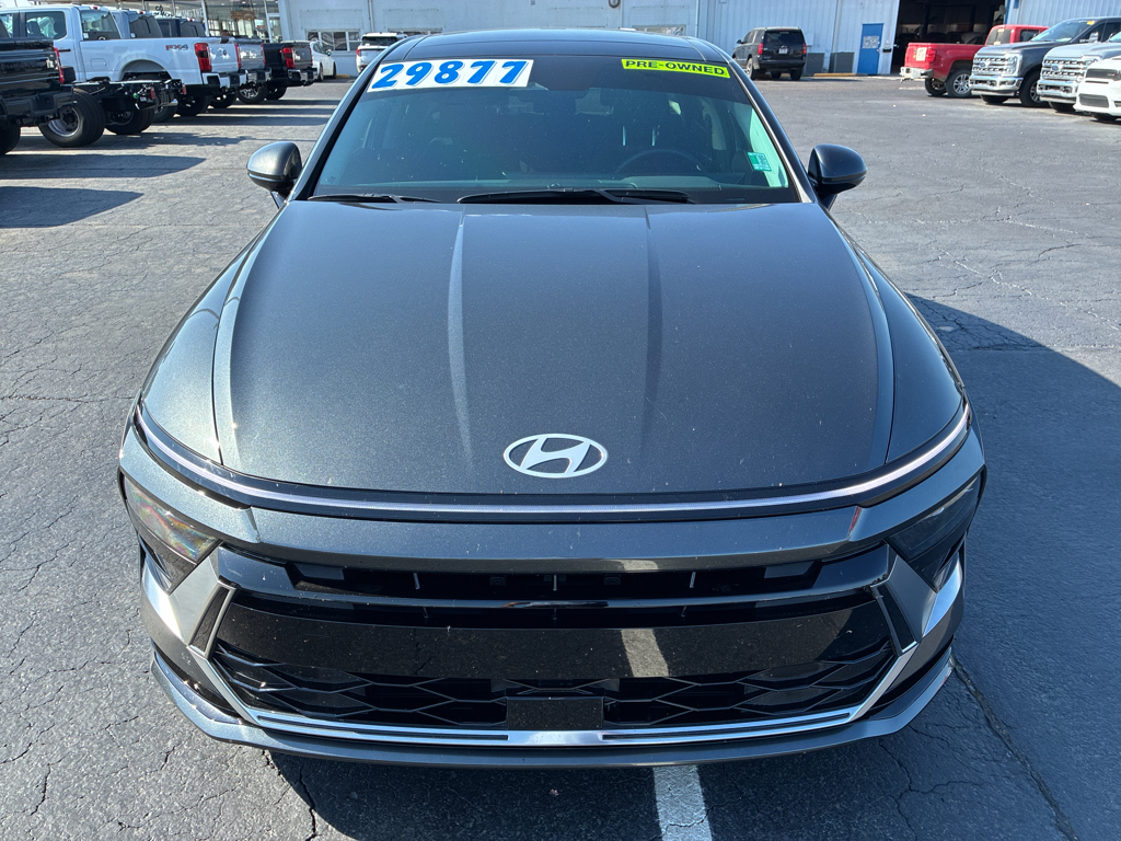 2026 Hyundai Sonata Hybrid SEL photo 2