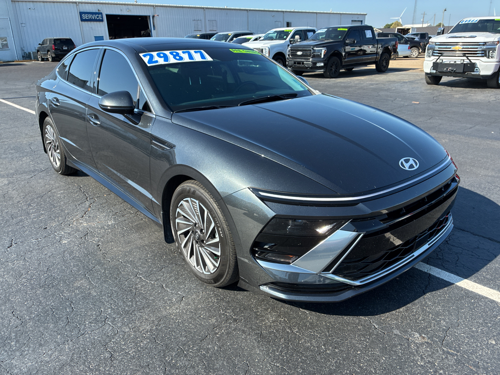 2026 Hyundai Sonata Hybrid SEL photo 3