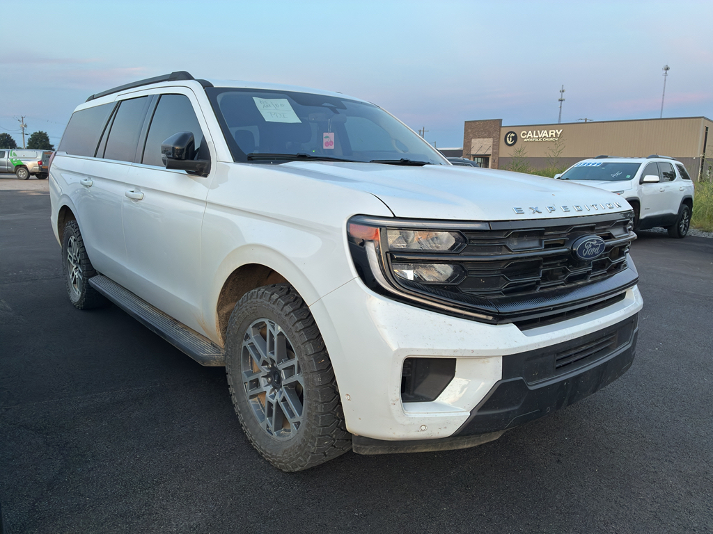 2025 Ford Expedition MAX Active photo 2