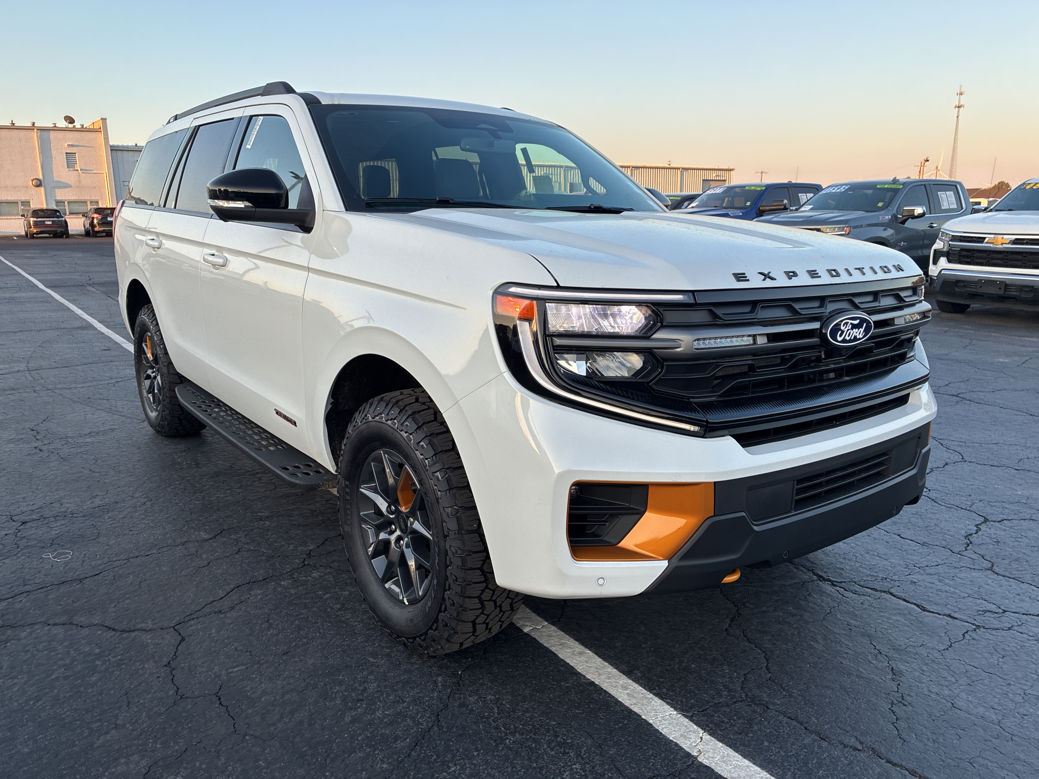 2027 Ford Expedition Tremor photo 3