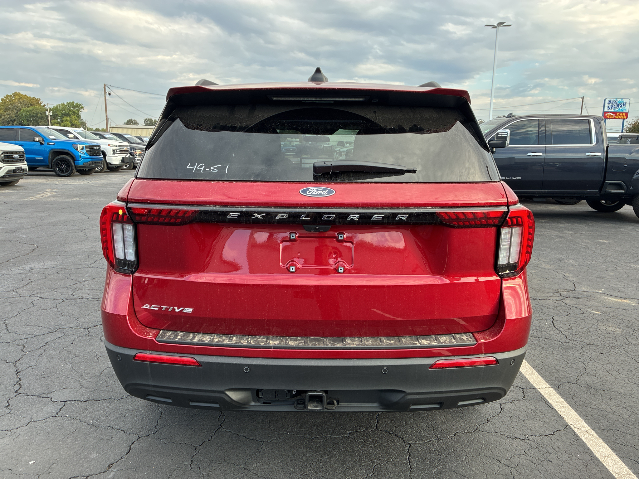 2027 Ford Explorer Active w/200A Pkg photo 6