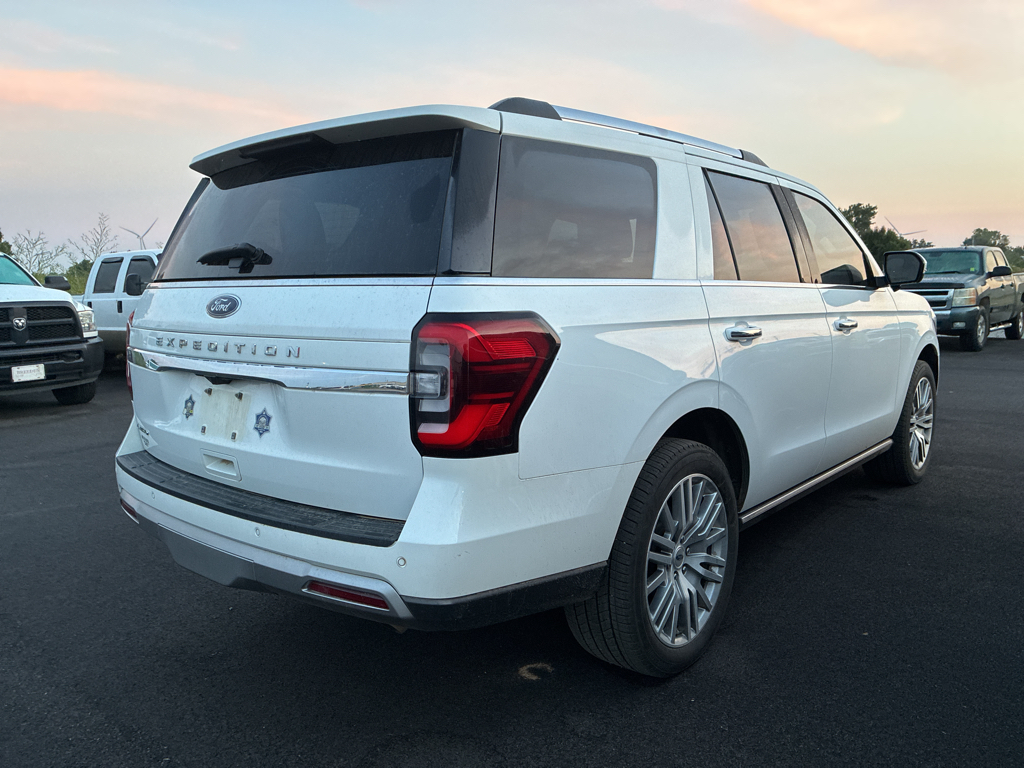 2023 Ford Expedition Limited photo 3
