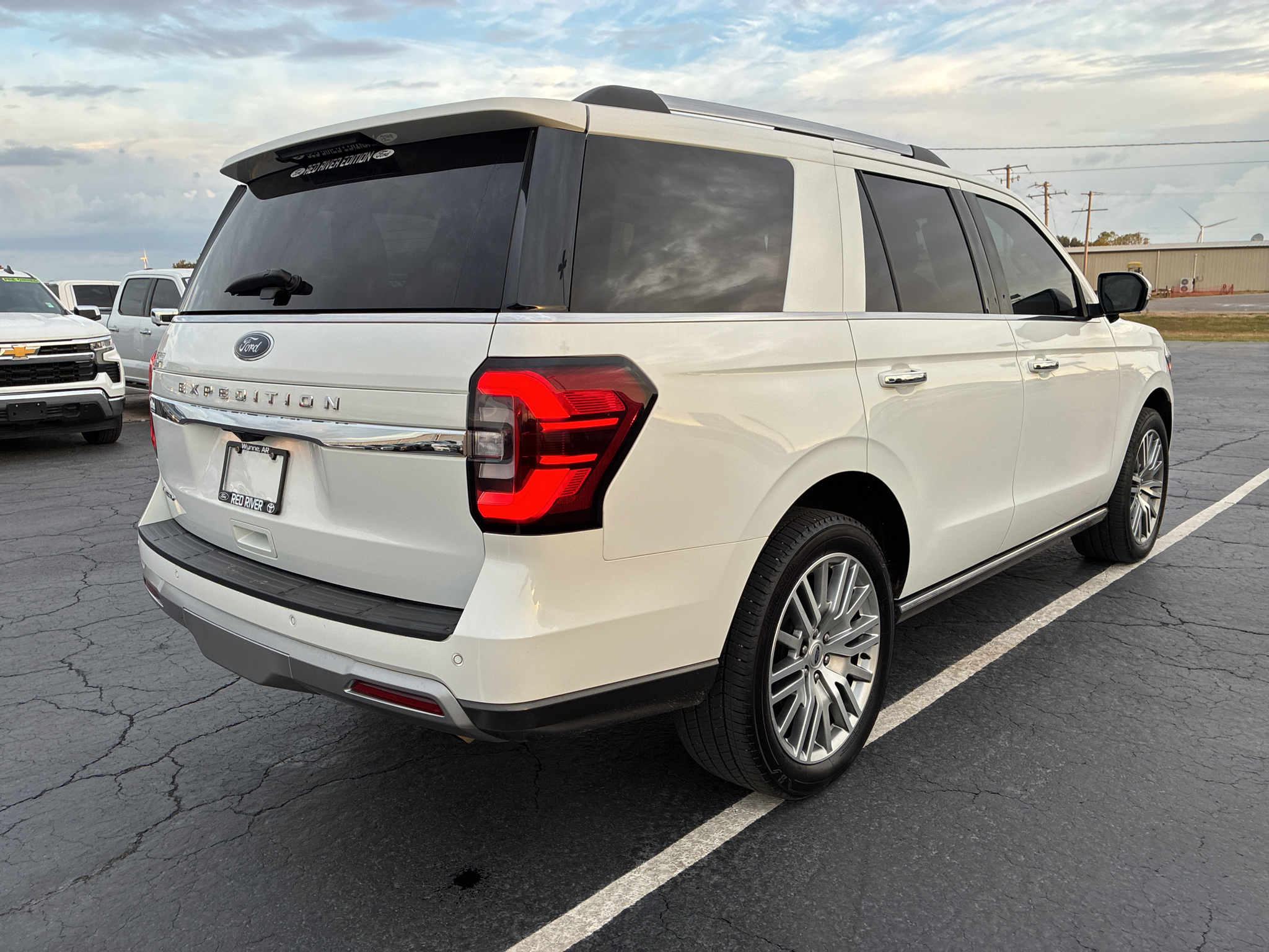2023 Ford Expedition Limited photo 5