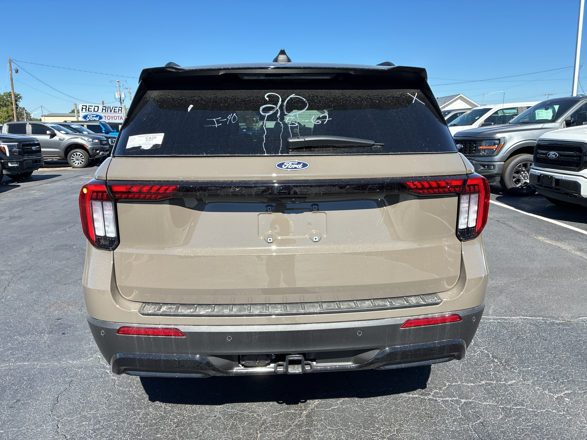 2027 Ford Explorer ST-Line photo 6