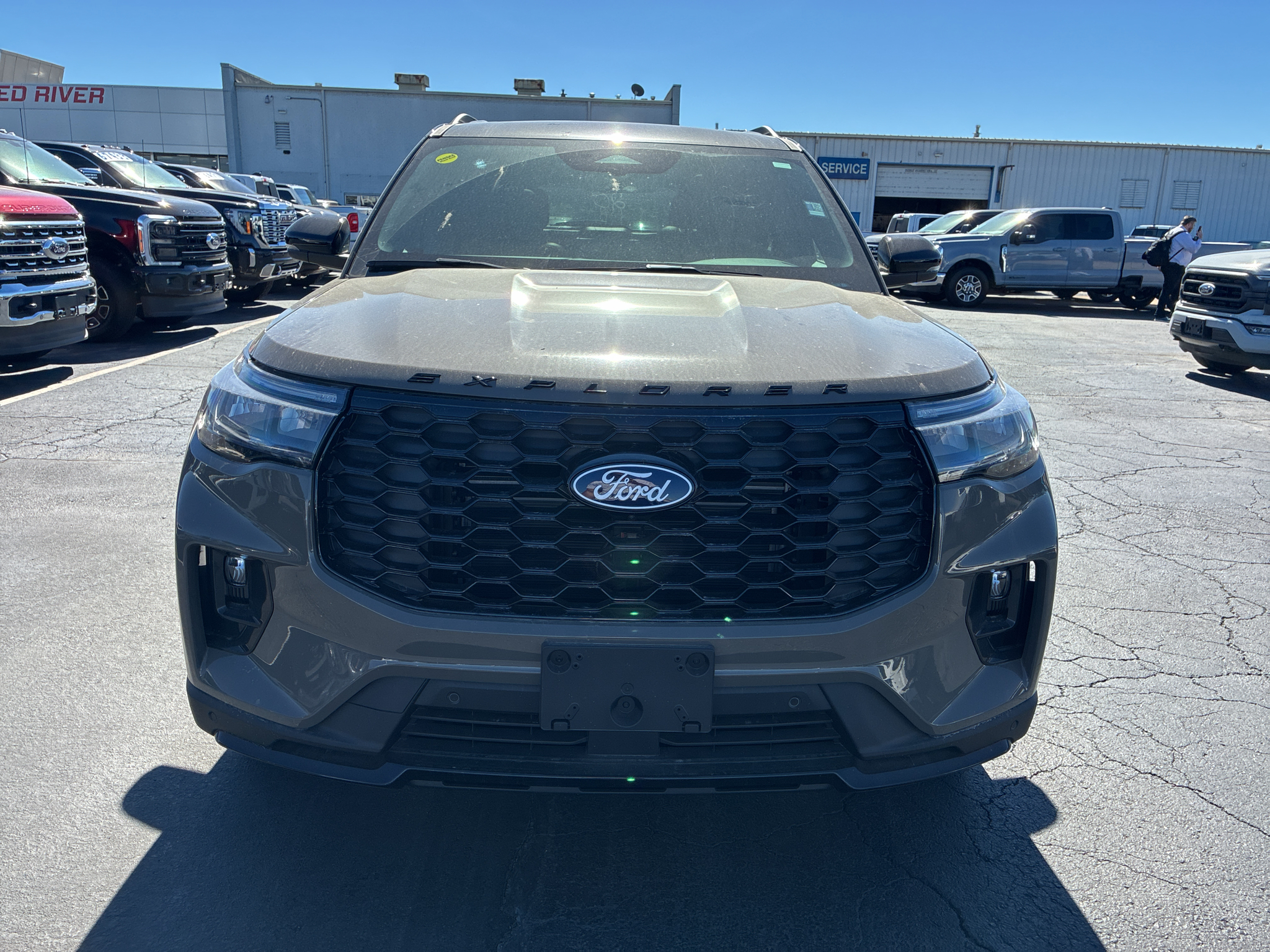 2027 Ford Explorer ST-Line photo 2