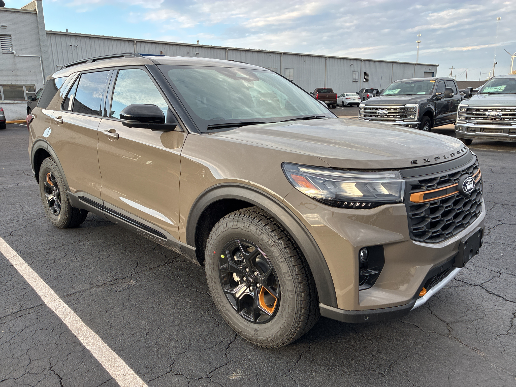 2027 Ford Explorer Tremor photo 3