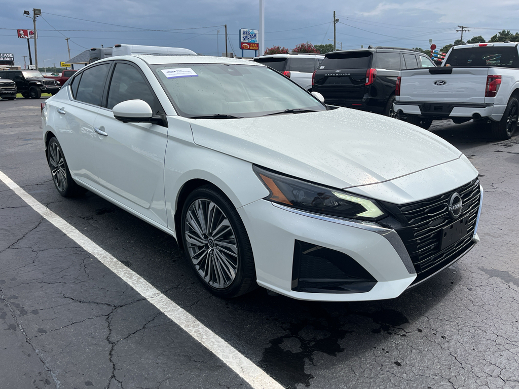 2023 Nissan Altima 2.5 SL photo 3