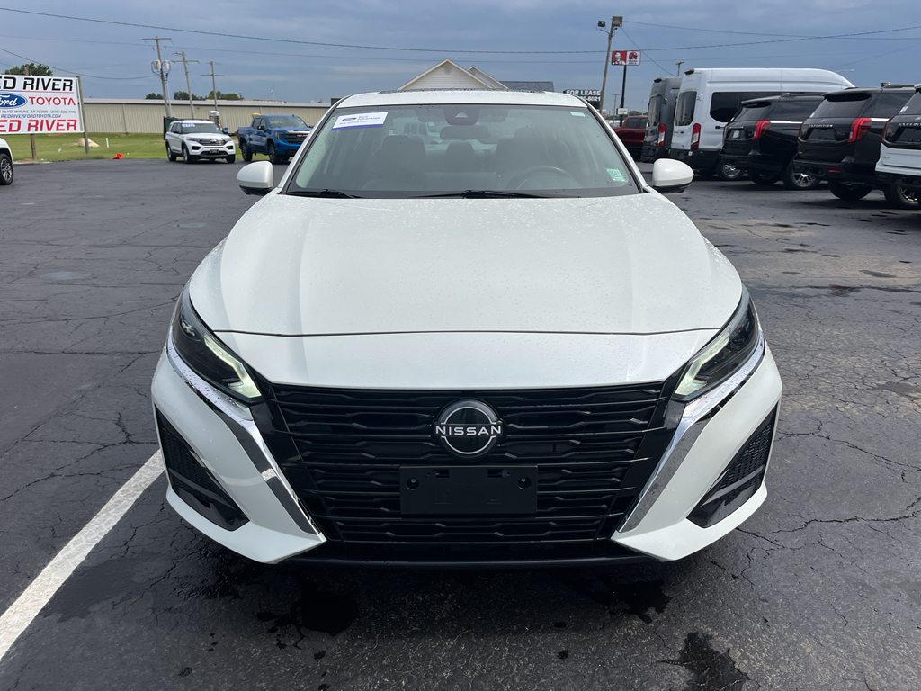 2023 Nissan Altima 2.5 SL photo 2