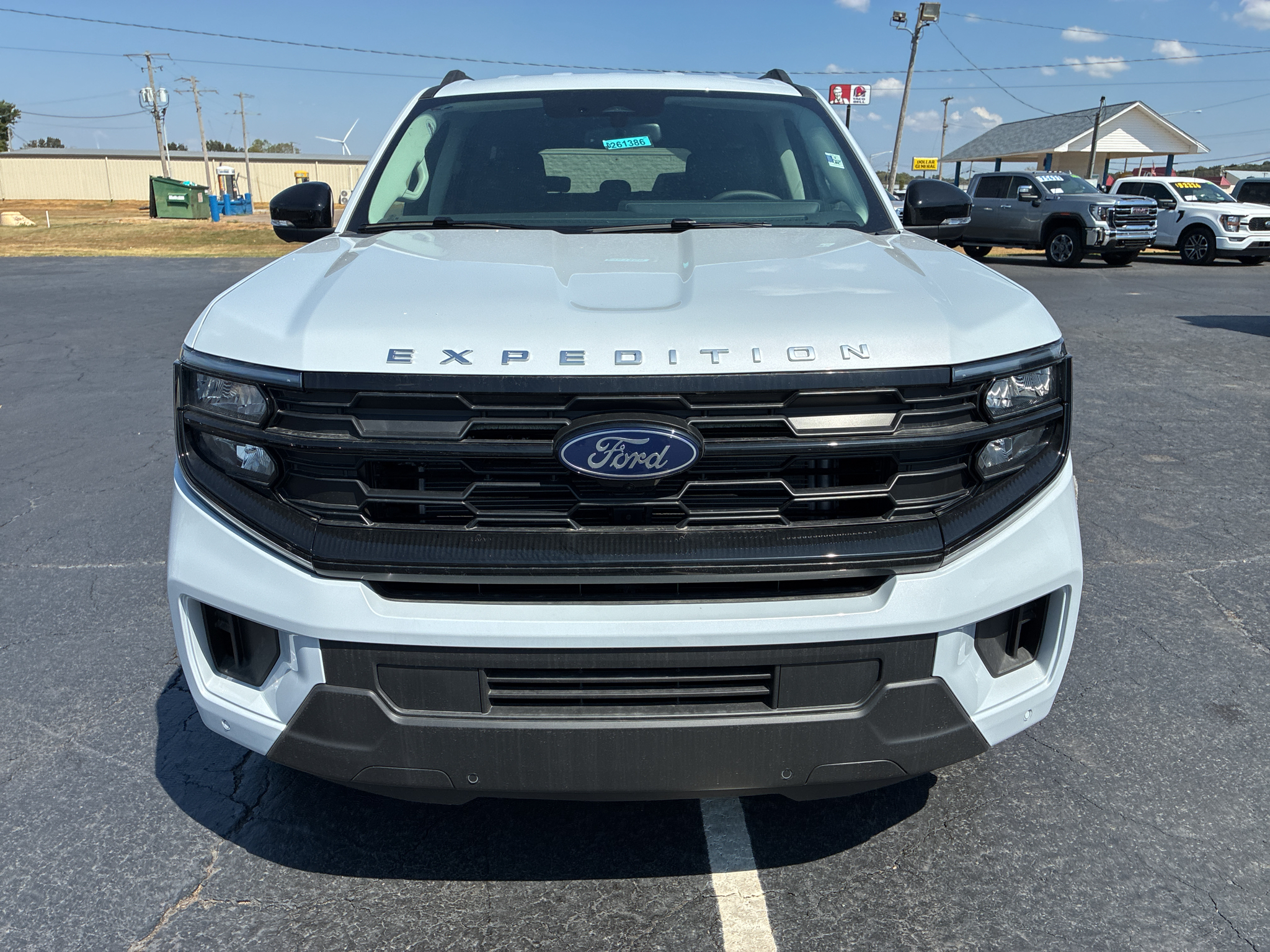 2026 Ford Expedition MAX Active photo 2