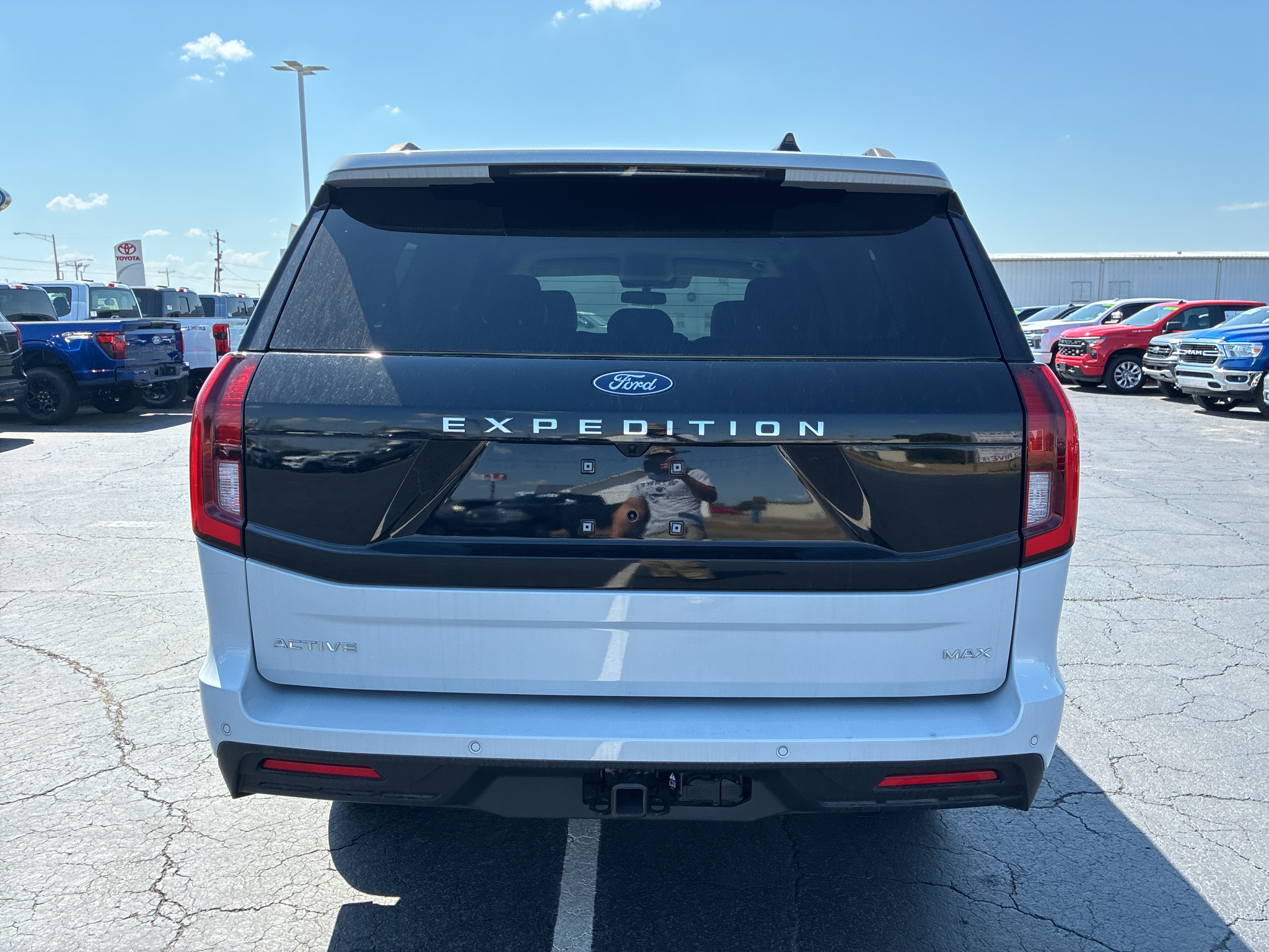 2026 Ford Expedition MAX Active photo 6