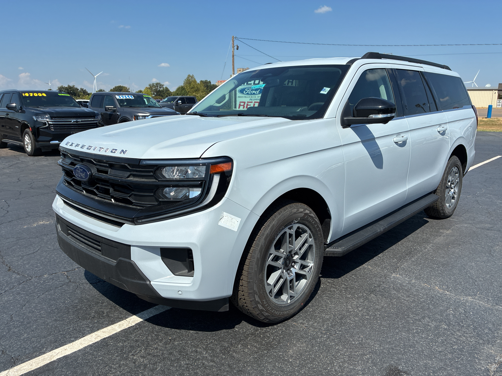2026 Ford Expedition MAX Active photo 1