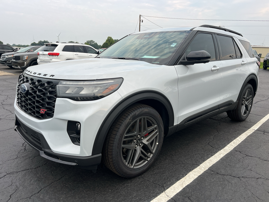 2026 Ford Explorer ST photo 1