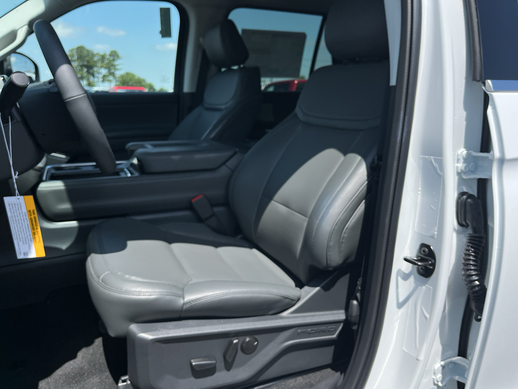 2026 Ford Expedition representative vehicle photo